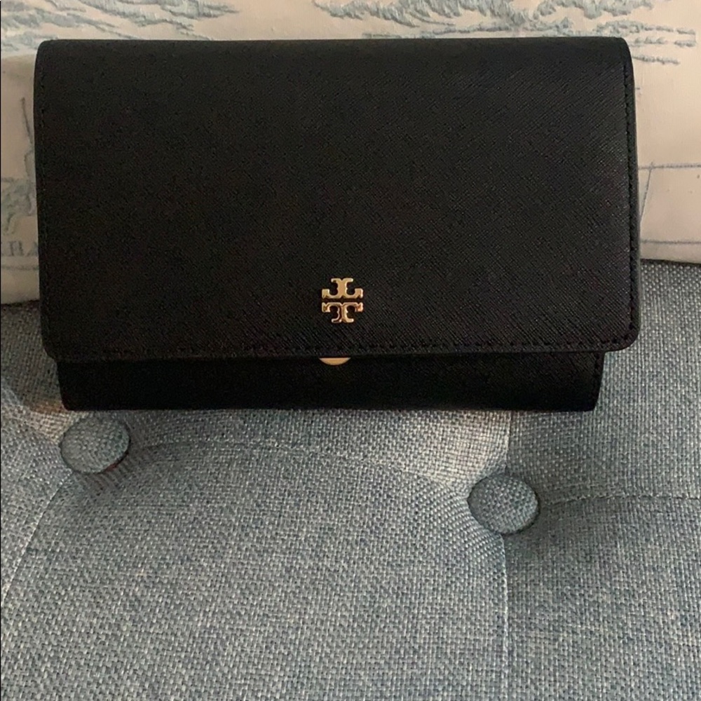 NWT Authentic Tory Burch Emerson Chain Wallet